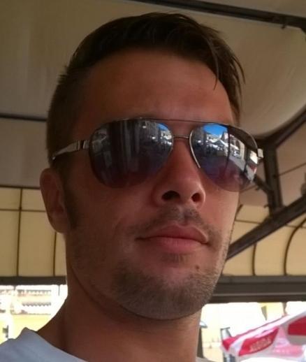 Muore in casa a 38 anni dopo un grave malore