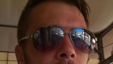 Muore in casa a 38 anni dopo un grave malore