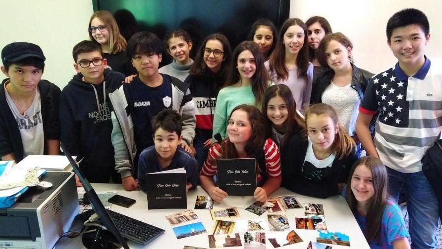 Le fotografie scattate dagli alunni delle Paoli diventano cartoline