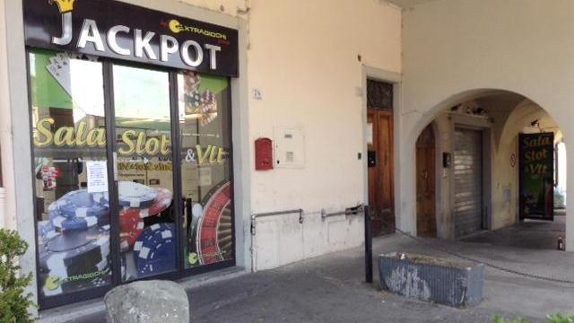 La sala slot di piazza Mercatale
