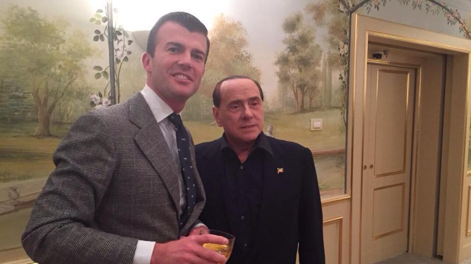 Giorgio Silli insieme a Silvio Berlusconi