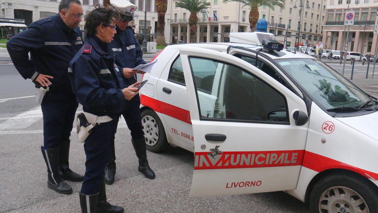 Agenti della municipale di Livorno