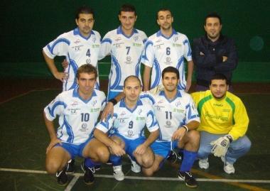 La squadra di calcetto dellOmega 