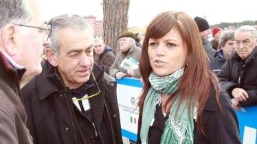 Giacomo Pasqui accanto alla moglie dello scomparso ct Franco Ballerini