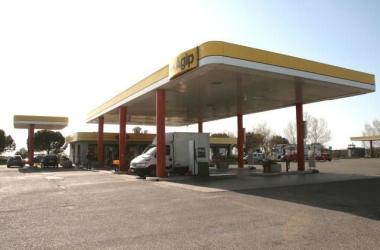 Larea di servizio Agip Malandrone lungo la Variante a Vada 