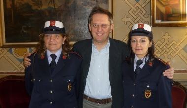 Incontro tra il sindaco e le due vigilesse che hanno impedito il suicidio dalla Torre