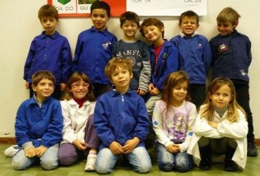 <b>2A Marciana Marina.</b> Sta arrivando il Natale una festa eccezionale Ges&ugrave;, sei nato in una grotta buia buia!! Ma per tutti noi hai acceso una grande luce! 