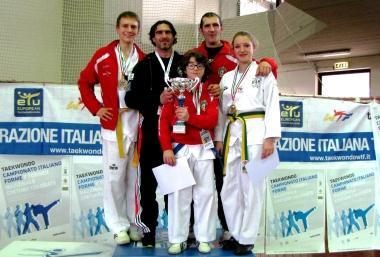 Da sinistra Lorenzo Pacini, al centro Bendinelli e Cristina Perondi 