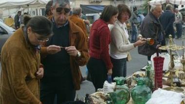 Cose antiche nel mercatino