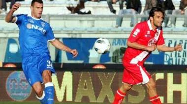 Il terzino azzurro Marco Gorzegno in azione nel match contro il Grosseto