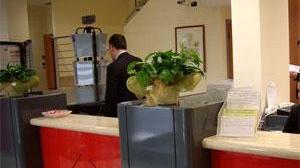 Stop alla banca impicciona che voleva saperea cosa servono i soldi prelevati
