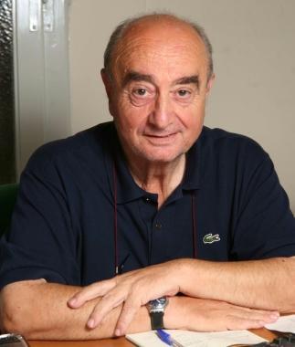 Il giornalista e scrittore Riccardo Cardellicchio coordina il laboratorio che ha firmato il testo teatrale 