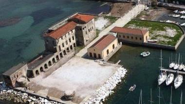 Lo Scoglio della Regina in una veduta aerea