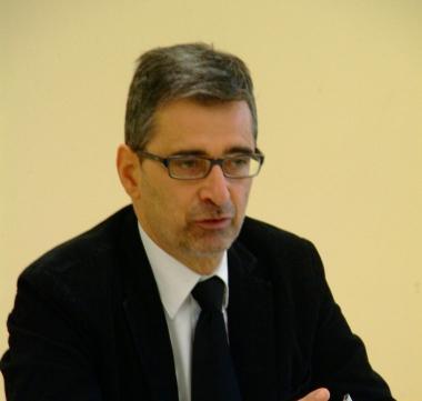Eaton: lassessore regionale Gianfranco Simonicini e una passata manifestazione degli operai dello stabilimento   
