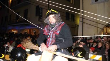 La Befana dei vigili del fuoco porterà aiuti alla pediatrica