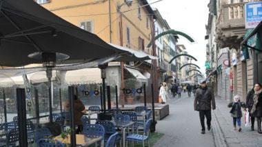 Via i gazebo di bar e ristoranti protesta contro il Comune