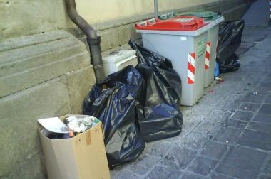 Dopo la festa, lo sporco: l'anno inizia male