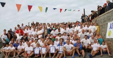Foto di gruppo al Tuffo di Capodanno      