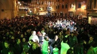 Piazza Cavour a Portoferraio gremita durante i festeggiamenti dell’ultimo dell’anno