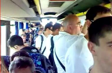 <b>TIEMME. </b>Pendolari pigiati in un autobus                  