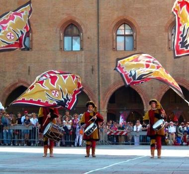 Gli sbandieratori del Piagnaro di Pontremoli 