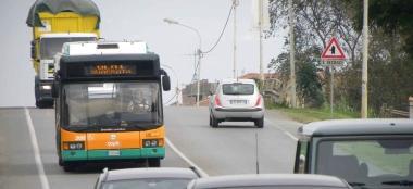 Bus, tre corse in meno da lunedì per gli studenti