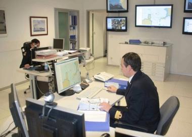 La sala operativa della Capitaneria di porto 