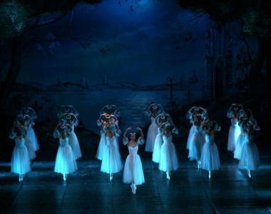 Un momento dello splendido spettacolo del balletto di Mosca      