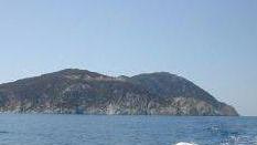 Uno scorcio di Gorgona dal mare