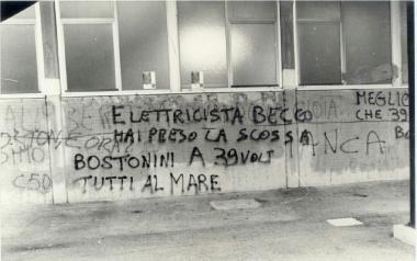 <b>PALAALLENDE TAPPEZZATO.</b> Una dedica a un tifoso Pl doc 