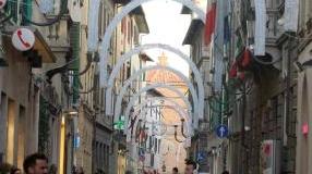 Il centro di Empoli e a destra Giovanni Occhipinti con Arianna Poggi
