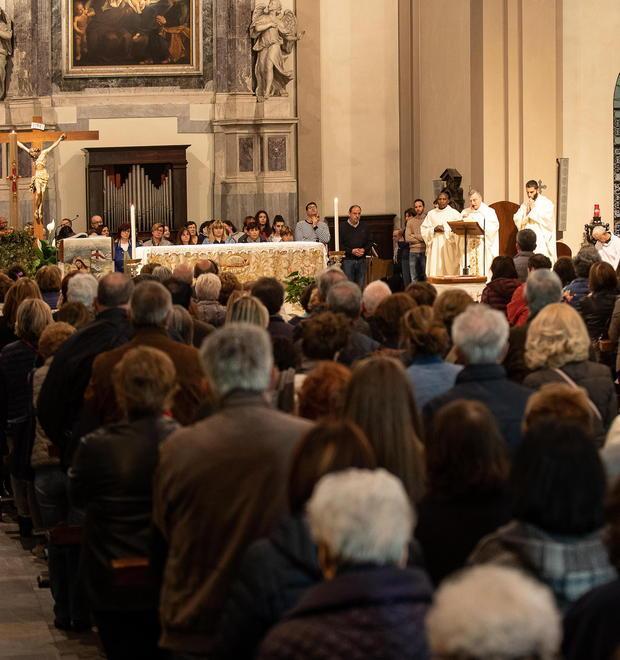 E Lucca lo saluta nella chiesa della “sua” Sant’Anna 