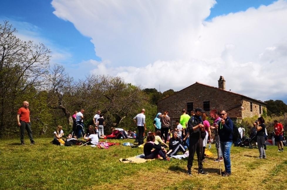 Trekking enogastronomico in 700 per la Scampigliata 
