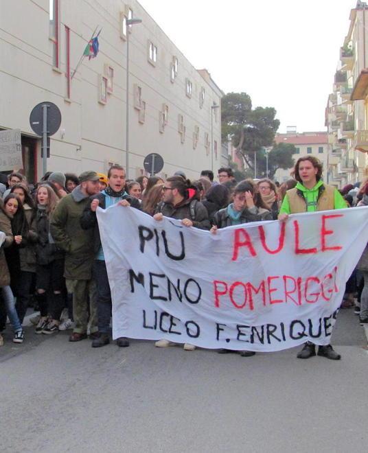 Enriques, nessuna soluzione si va avanti con un pasticcio 