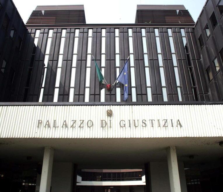 Condannato per le cinghiate alla figlia che non studiava 