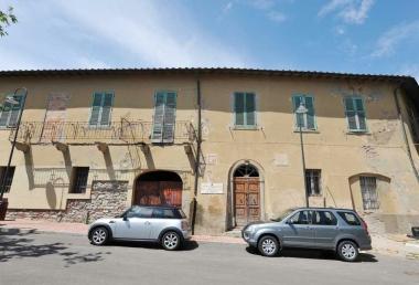 Lex scuola Ipsia in piazza Manzoni 