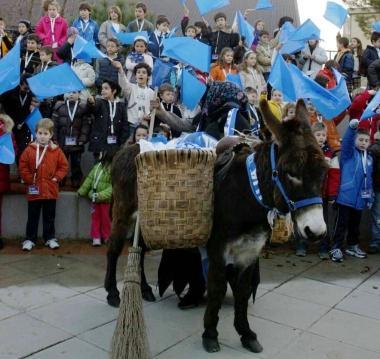 Il ciuchino Orazio con la befana 
