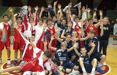 <b>FESTA. </b>Le due squadre under 13 finaliste 