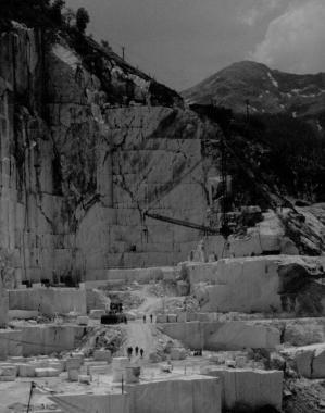 Una cava di marmo a Vagli 