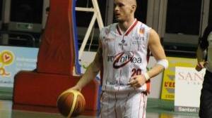 L’ex rossoblù Davide Parente è uno dei perni dell’attacco lucchese