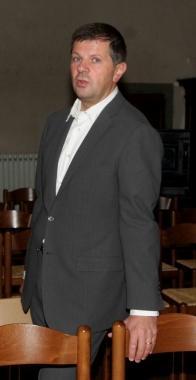 A destra Giovanni Santi di Beste A sinistra uno stand di Pitti Immagine Uomo