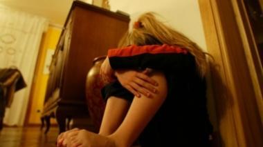 Sesso davanti al figlio minore Padre finisce in carcere