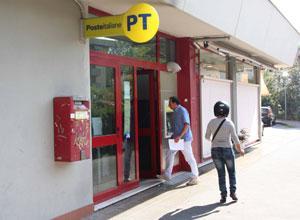 Rapina alle Poste, 70mila euro il bottino