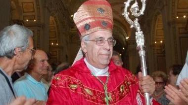 Il Vescovo di Massa-Carrara mons. Giovanni Santucci