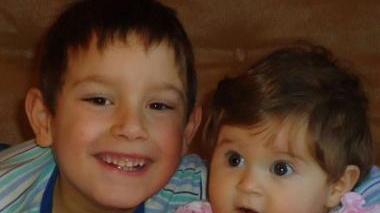 6 ANNI PER DANIELE «Auguri al nostro ometto dalla sorellina Anna (con lui nella foto) e ...