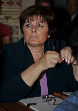 Lassessore con delega al personale Elisa Tonelli        