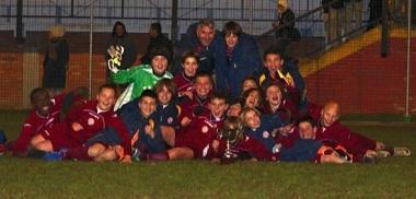 <b> FESTA. </b>Il Livorno classe 2000 dopo la vittoria di Aulla 