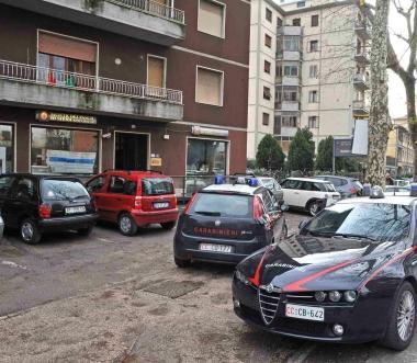 La banca presa di mira dai rapinatori 