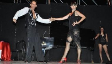 Sara Di Vaira torna in tv ballerà con un ex calciatore