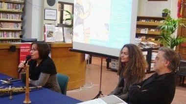 <b>AL MUSEO </b>dialoghi, conferenze e laboratori